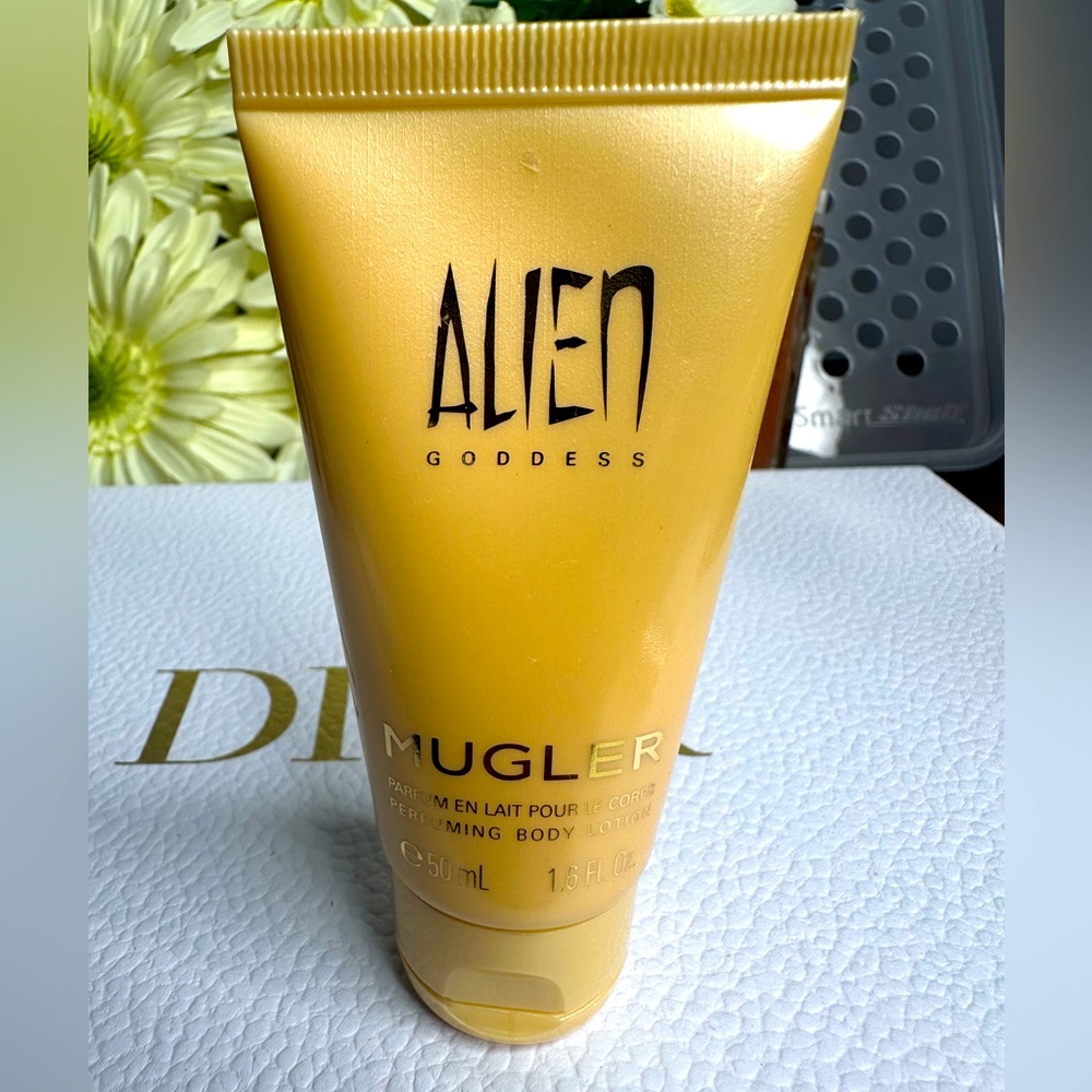 Mugler Alien Goddess Firming Body Lotion - 1.6 oz new no box